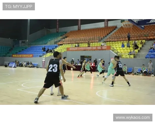 全程直击篮球比赛直播精彩对决实时解说带你感受赛场每一秒激情